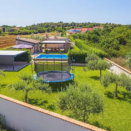 Villa Idlewood